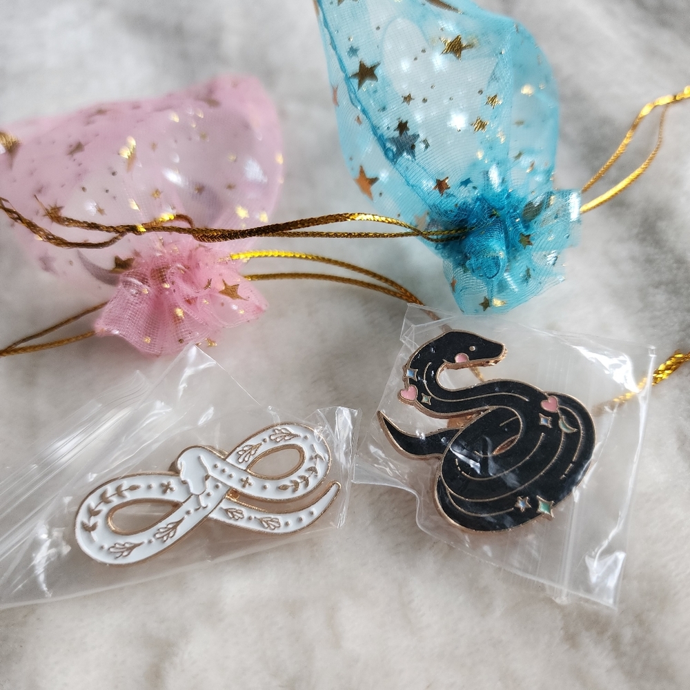 💙 Celestial Snake Duo Pins 💫 - Picture 2 of 2
